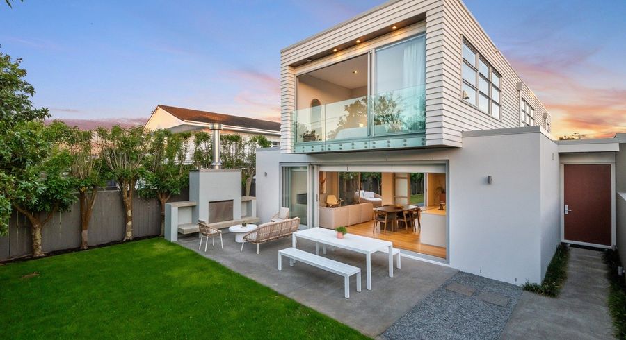  at 11 Wainui Avenue, Point Chevalier, Auckland City, Auckland