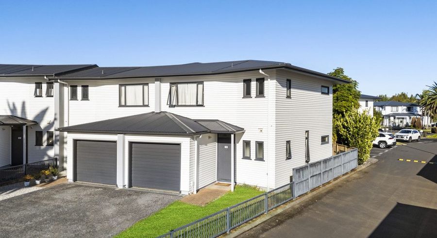  at 46/2 Armoy Drive, East Tamaki, Manukau City, Auckland