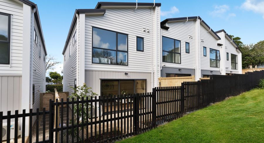  at 6/30A Tirimoana Road, Te Atatu South, Waitakere City, Auckland