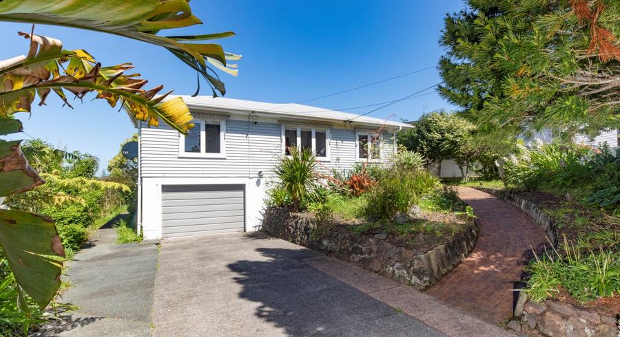  at 13 Tahi Terrace, Glen Eden, Auckland