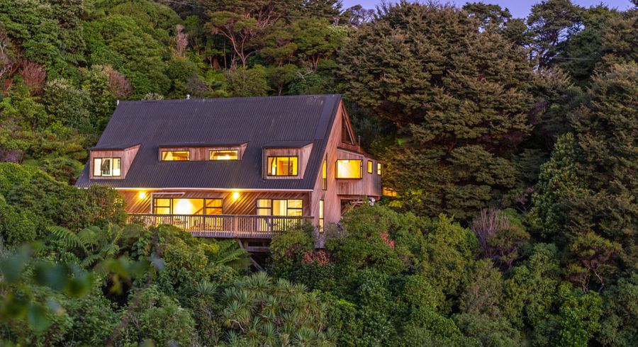  at 30 Ngaumatau Road, Point Howard, Lower Hutt