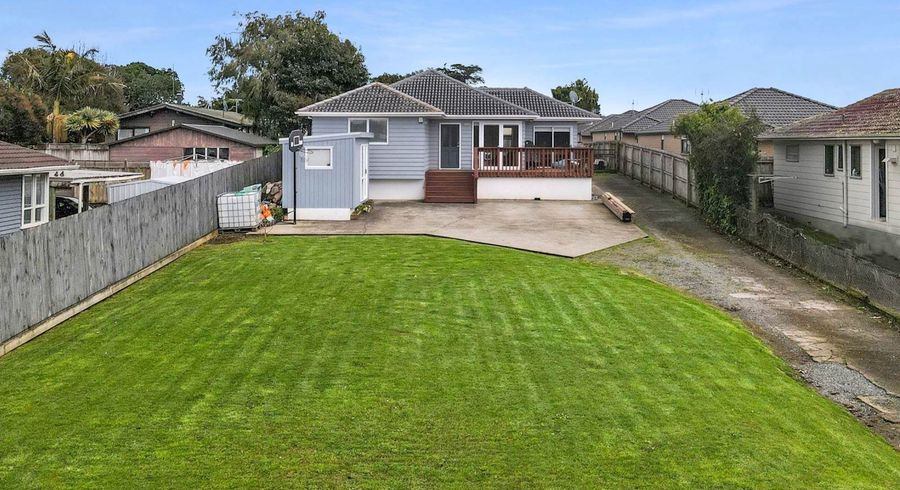  at 12 Lane Road, Weymouth, Auckland