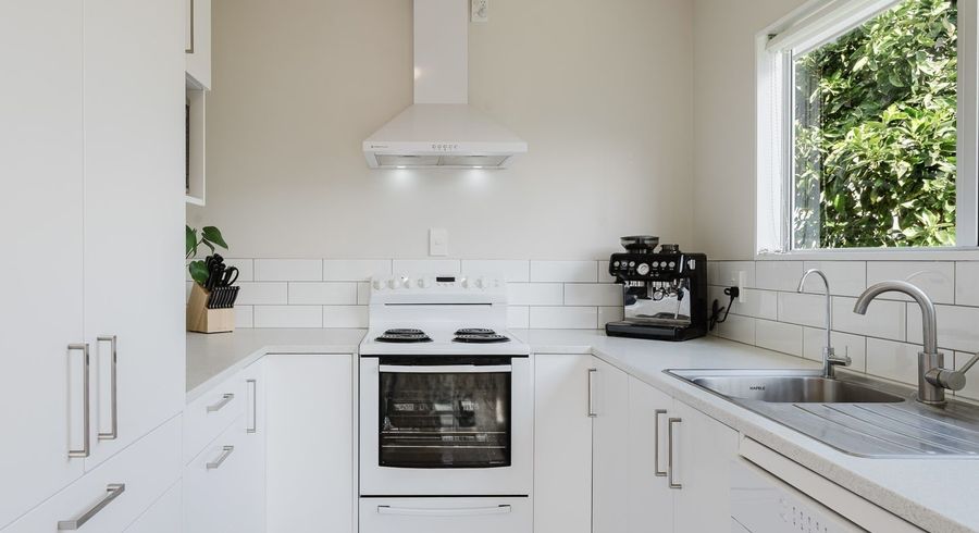  at 4 Beadle Place, Saint Andrews, Hamilton, Waikato