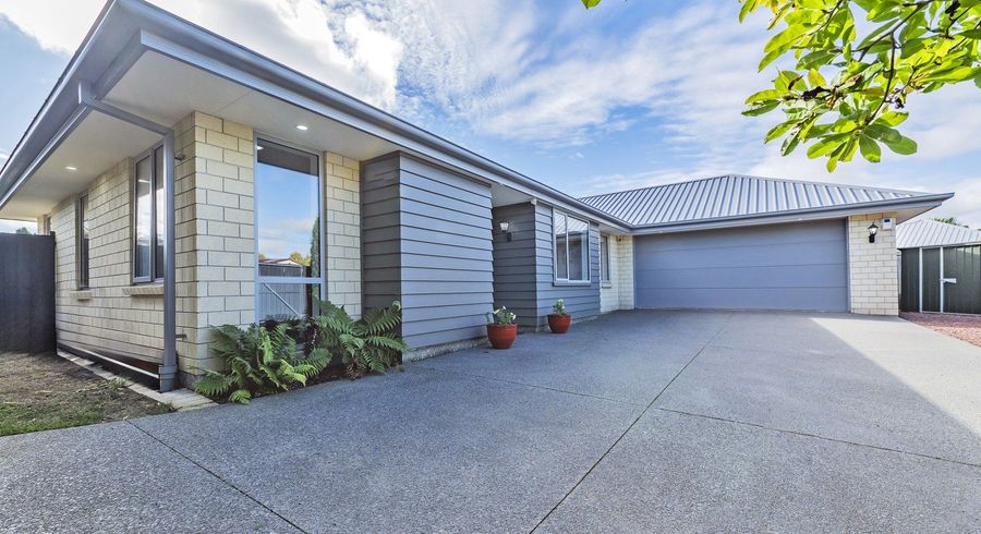  at 8 Tramway Road, Darfield