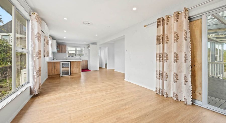  at 12 Amsterdam Place, Avondale, Auckland City, Auckland