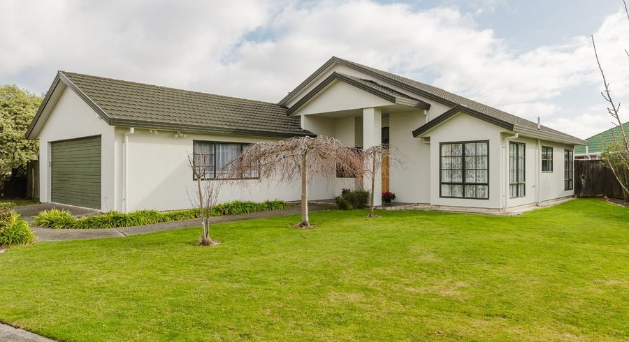  at 28 Royal Oak Drive, Kelvin Grove, Palmerston North