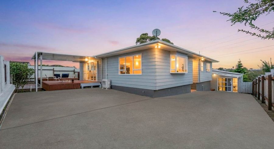  at 11 Caserta Place, Clover Park, Manukau City, Auckland