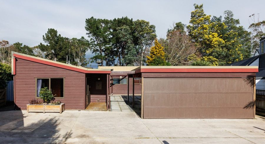  at 5 Fernwood Place, Fitzherbert, Palmerston North