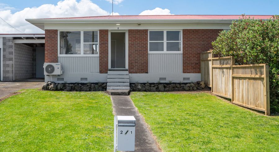  at 2/1 Kiekie Road, Mangere Bridge, Manukau City, Auckland