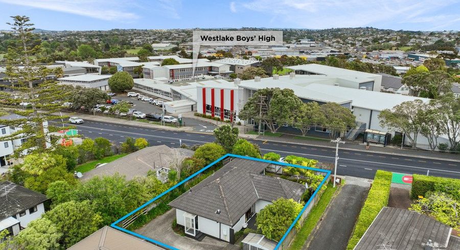 at 57A Forrest Hill Road, Milford, Auckland