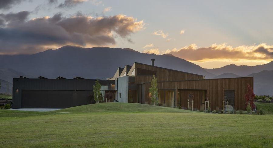  at 4 bloxham lane, Lake Hayes, ARROWTOWN