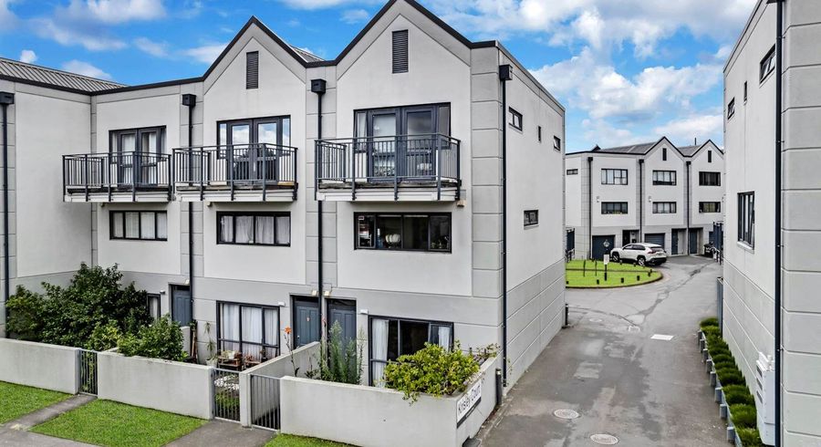  at 22/6 Ambrico Place, New Lynn, Waitakere City, Auckland