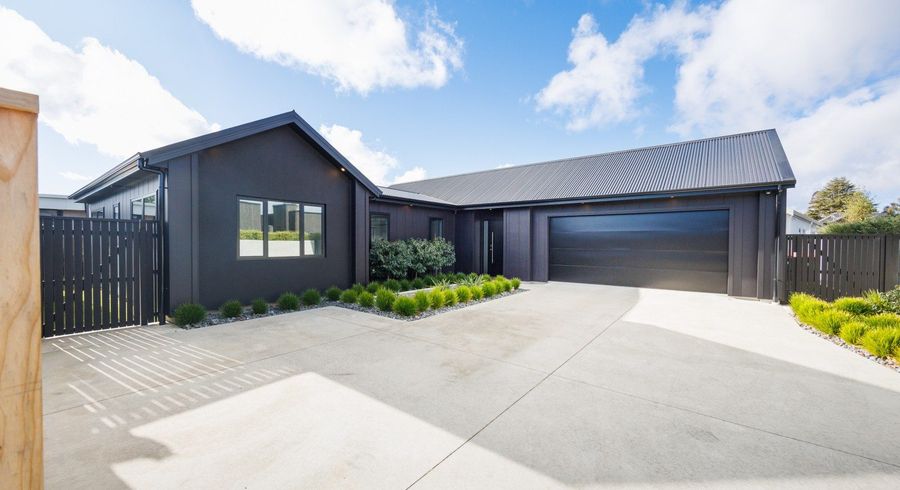  at 58 Kanuka Drive, Hokowhitu, Palmerston North, Manawatu / Whanganui