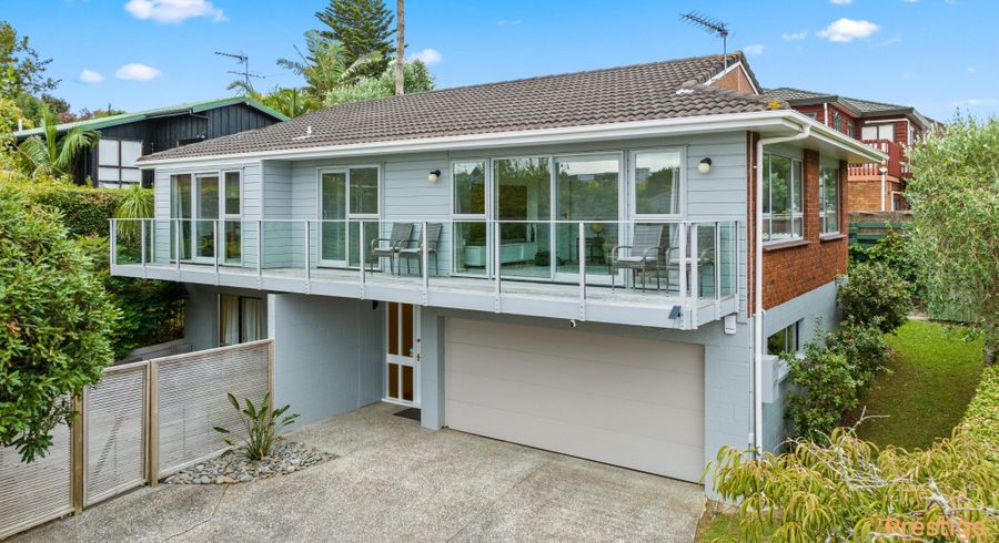  at 2/11 Belmont Terrace, Milford, Auckland