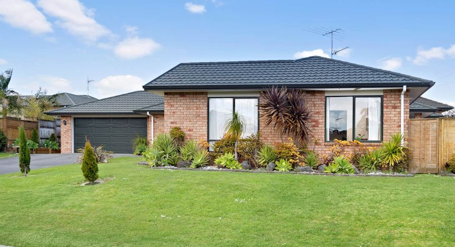  at 11 Norman Close, The Gardens, Auckland