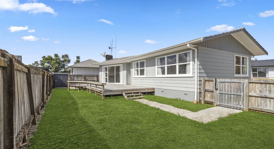  at 20 Rhonda Avenue, Deanwell, Hamilton