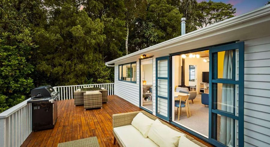  at 705 Scenic Drive, Henderson Valley, Auckland