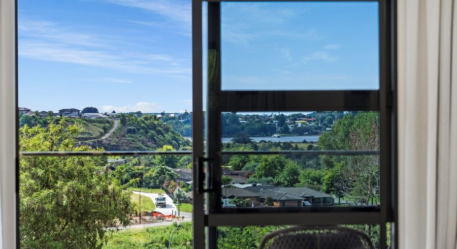  at 62 Kinloch Drive, Bethlehem, Tauranga