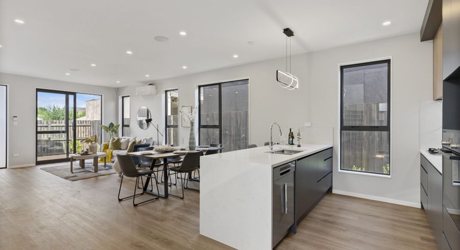  at 7b Edgewater Grove, Orewa, Rodney, Auckland