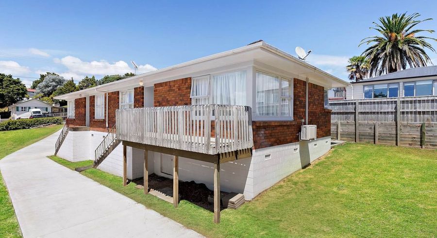  at 2/84 Archers Road, Glenfield, North Shore City, Auckland