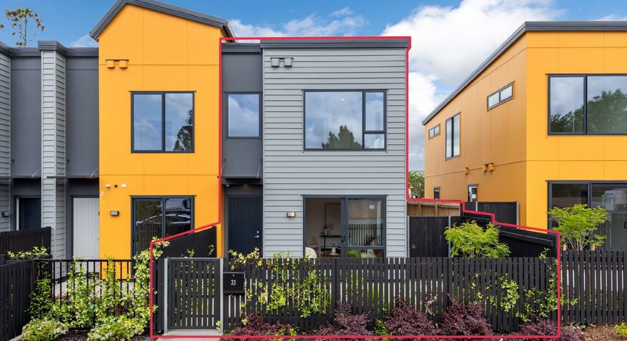  at 33 Isabella Lane, Western Heights, Waitakere City, Auckland