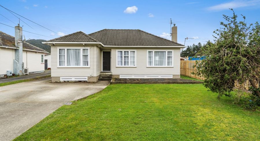  at 29 Fitzherbert Road, Wainuiomata, Lower Hutt