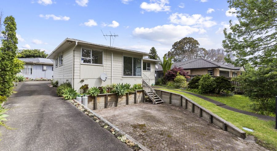  at 71 Sikkim Crescent, Clover Park, Auckland