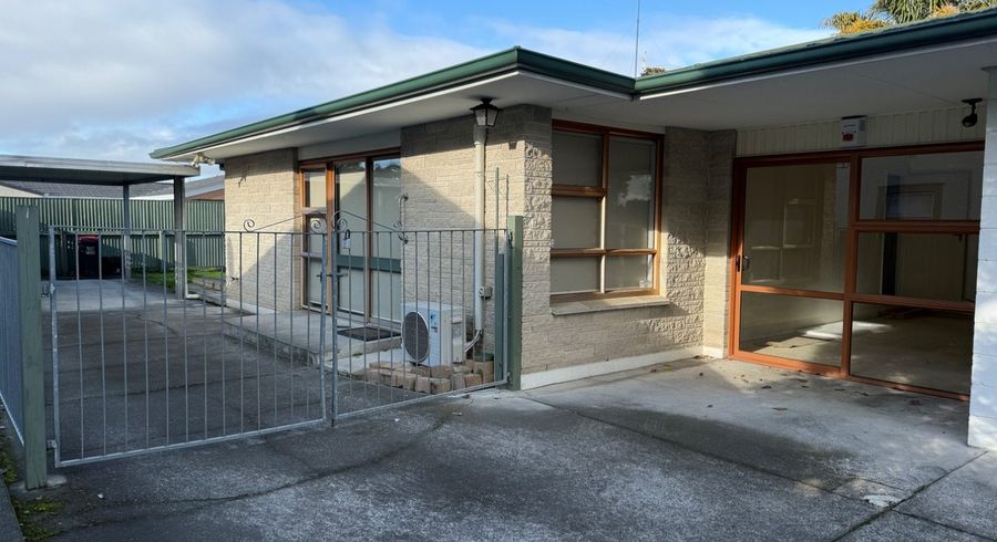  at 2/208 Davis Street, Saint Leonards, Hastings, Hawke's Bay