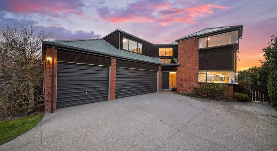  at 18 Hatfield Place, Avonhead, Christchurch City, Canterbury