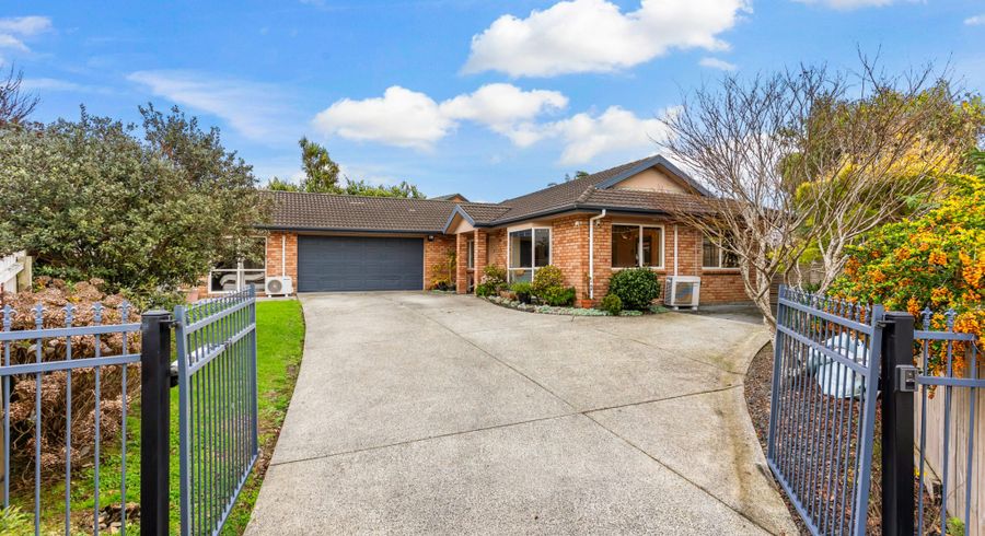  at 8 Quattro Avenue, Flat Bush, Manukau City, Auckland