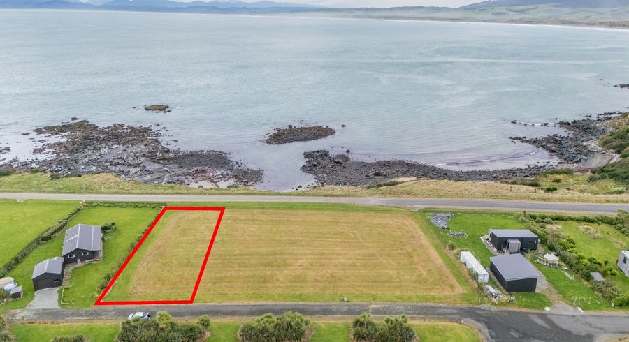  at 32 Tamatea Street, Orepuki, Southland, Southland