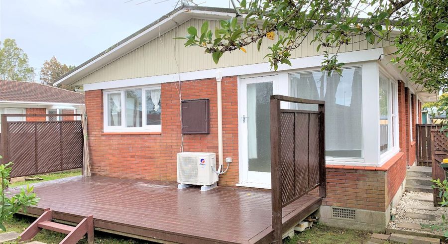  at 1/8 Chartwell Avenue, Glenfield, Auckland