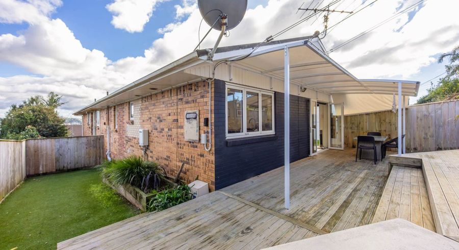  at 1/32 Forrest Hill Road, Forrest Hill, Auckland