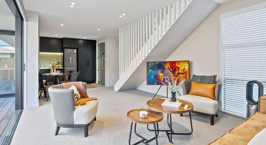  at 2/10 Hurley Street, City Centre, Christchurch City, Canterbury