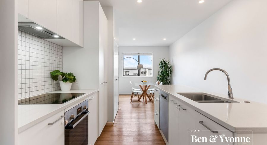  at 8/2 Tahuhu Road, Mount Wellington, Auckland City, Auckland