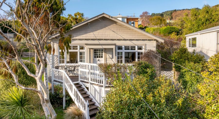  at 27 Marine Parade, Macandrew Bay, Dunedin