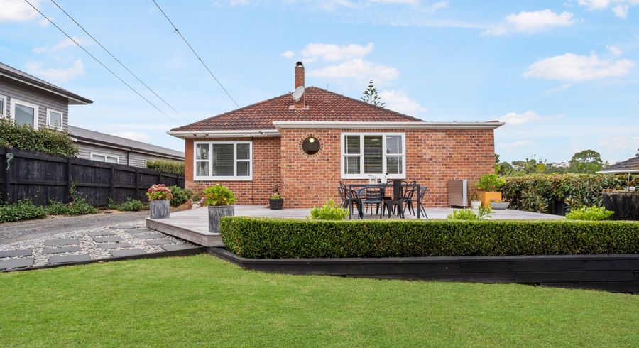  at 111 Meadowbank Road, Meadowbank, Auckland
