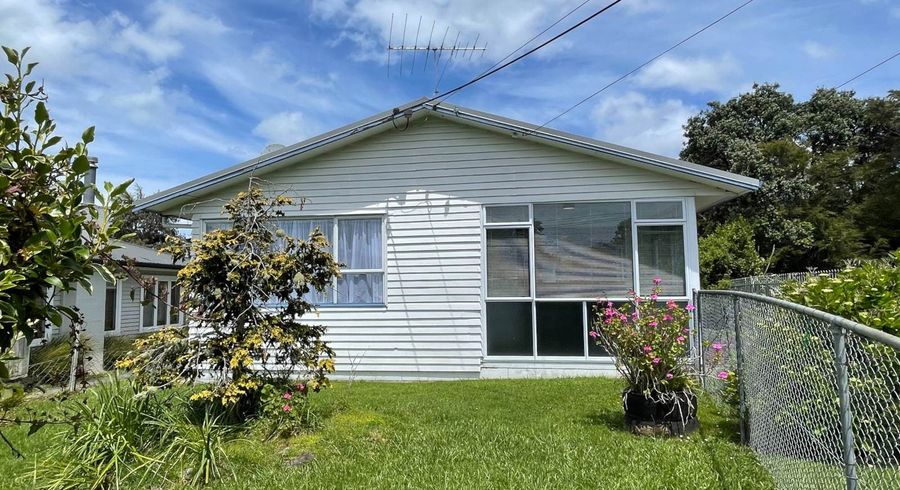  at 70 Routley Drive, Glen Eden, Waitakere City, Auckland