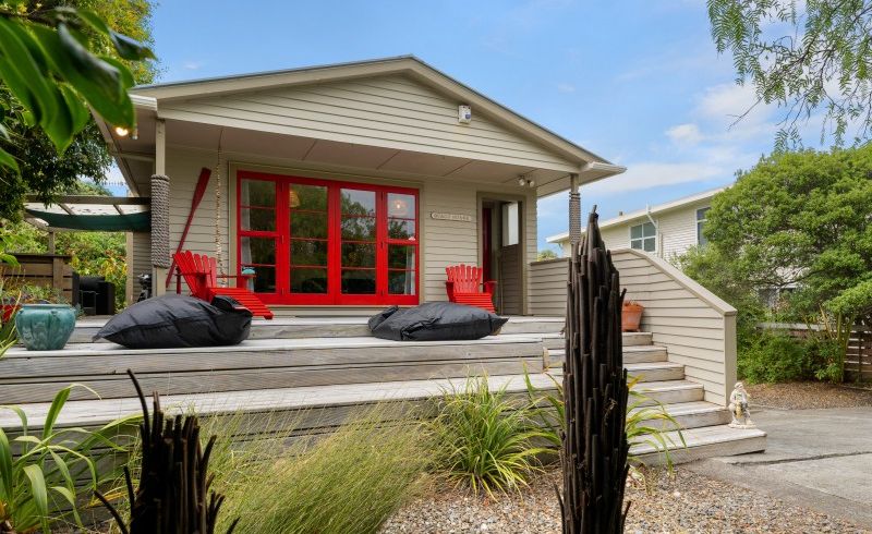  at 4 Titoki Road, Waikanae Beach, Waikanae