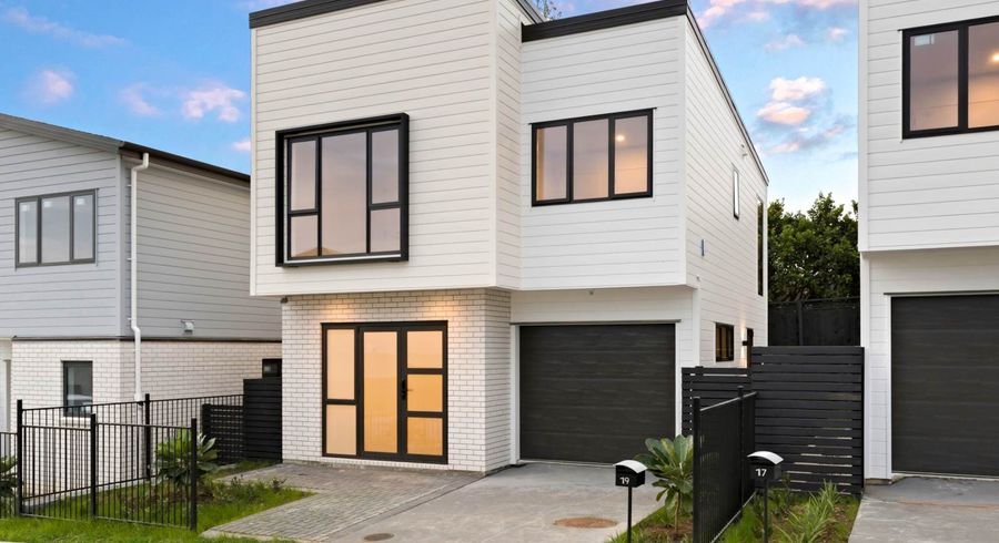  at 19 Whiteywood Street, Westgate, Waitakere City, Auckland