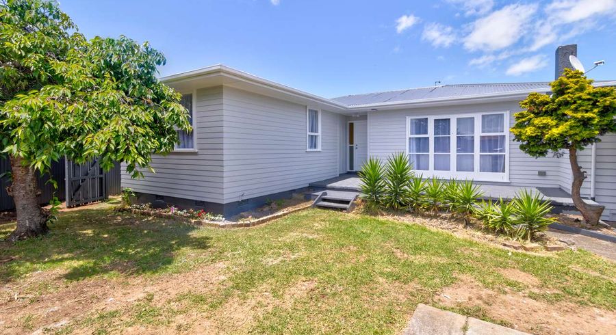  at 13 Humphreys Place, Mangere, Auckland