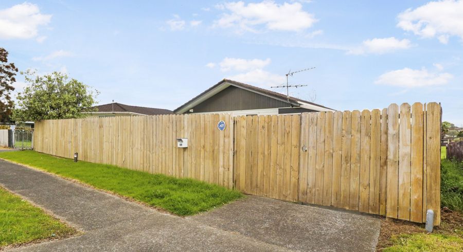  at 15 Dillon Crescent, Clover Park, Auckland