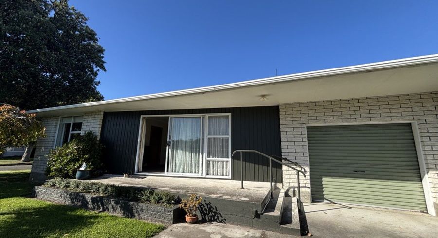  at 3 Hollows Crescent, Takaro, Palmerston North, Manawatu / Whanganui