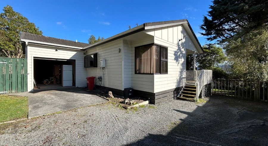  at 9 Monarch Grove, Maoribank, Upper Hutt, Wellington