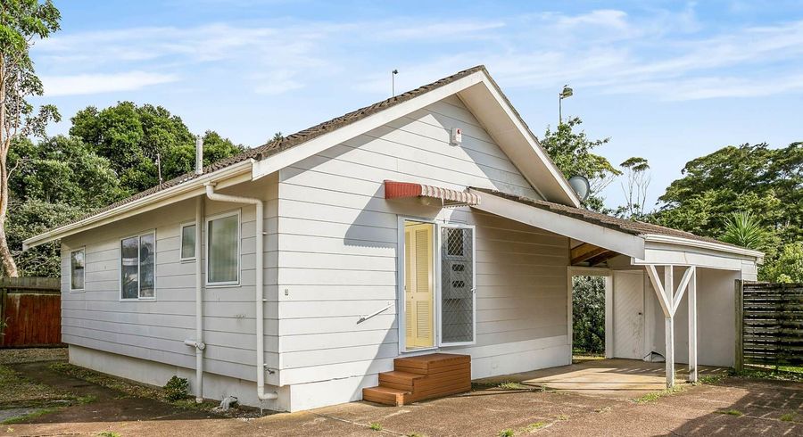  at 3/5 Chartwell Avenue, Glenfield, North Shore City, Auckland