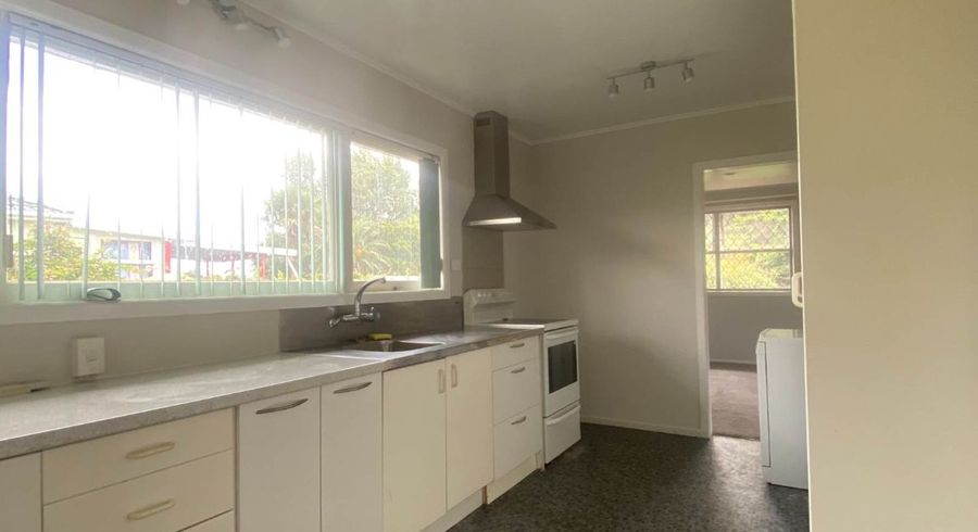  at 101 Tidal Road, Mangere, Auckland