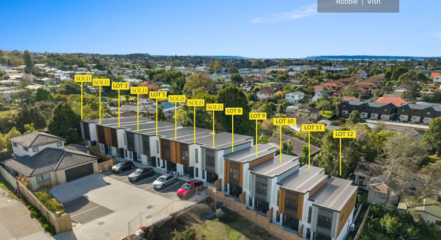  at 30-32 Brandon Road, Glen Eden, Waitakere City, Auckland