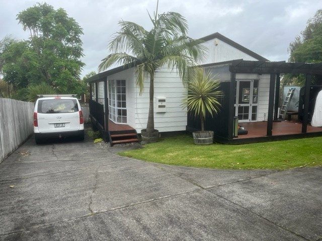  at 34B Sandgate Avenue, Botany Downs, Manukau City, Auckland
