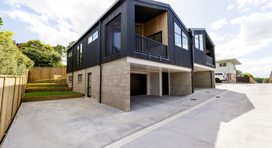  at 4/3 Huia Avenue, Forest Lake, Hamilton, Waikato