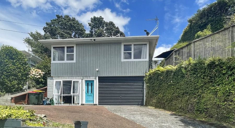  at 8 Taunton Place, Lynmouth, New Plymouth, Taranaki